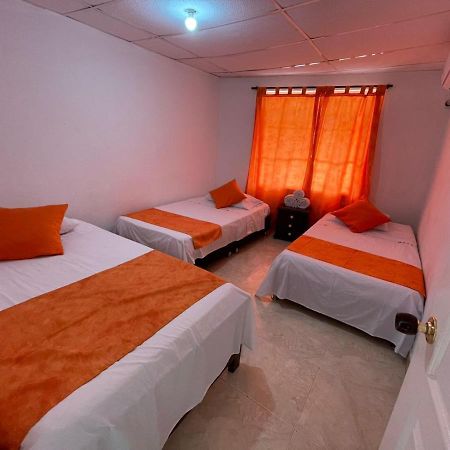 Apartamentos Chuchos Place Сан-Андрес Екстер'єр фото