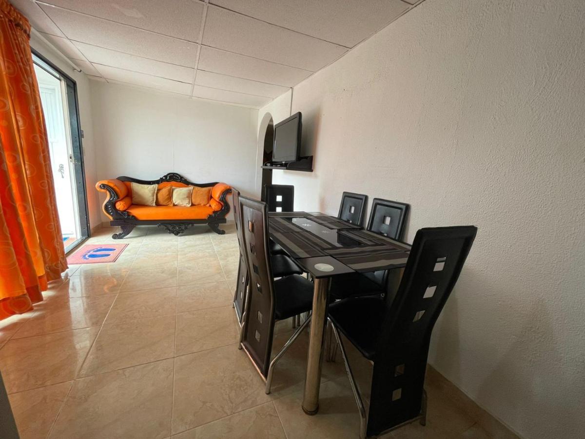 Apartamentos Chuchos Place Сан-Андрес Екстер'єр фото